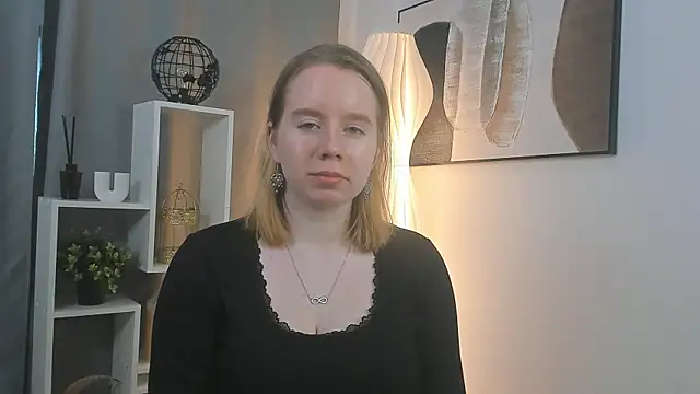 JeniceEl online show from April 2026 09:05:02 AM