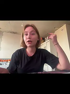 SuzieAllen online show from April 2026 02:24:02 PM
