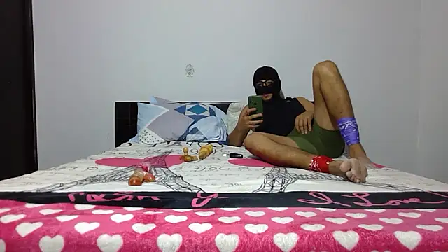 DuoCalienteshow69 online show from June 2026 03:55:01 PM
