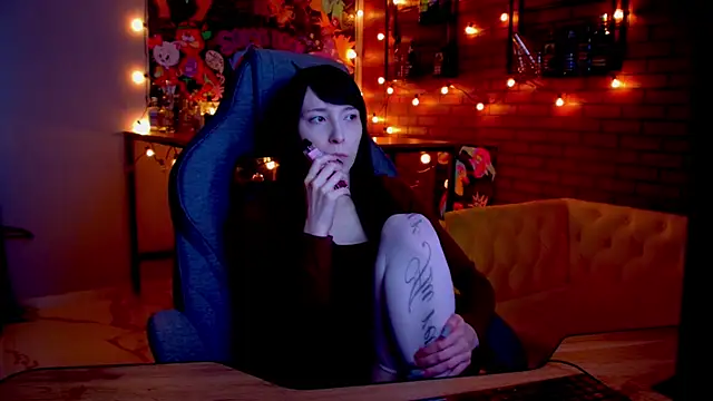 SeraphineSparda online show from May 2026 11:51:02 AM