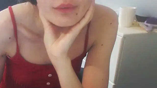 juili juili online show from April 2026 05:47:02 AM