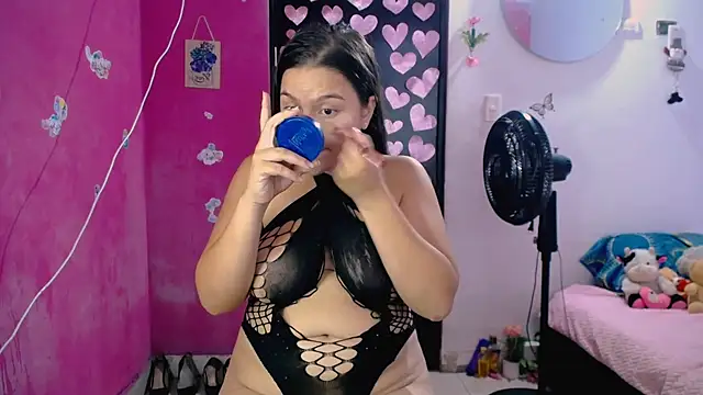 Snapshot of Kiara_tits chatting on July 2026 10:38:01 PM Kiara tits online show from July 2026 10:38:01 PM