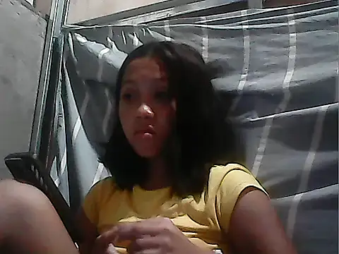 Snapshot of Yours_AsianPinayGirl18 chatting on June 2026 11:05:01 PM Yours AsianPinayGirl18 online show from June 2026 11:05:01 PM