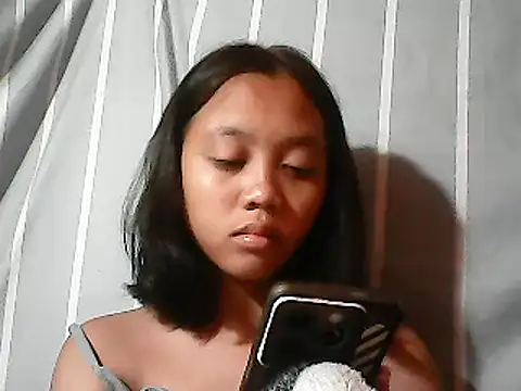 Yours AsianPinayGirl18 online show from June 2026 10:25:02 PM