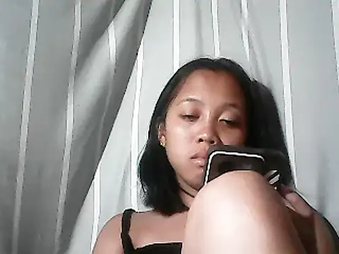 Yours AsianPinayGirl18 online show from June 2026 09:49:01 PM