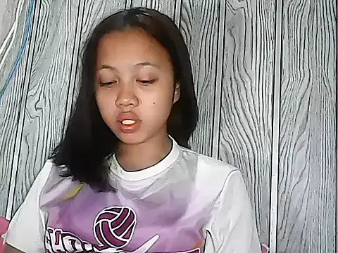 Snapshot of Yours_AsianPinayGirl18 chatting on July 2026 10:20:02 PM Yours AsianPinayGirl18 online show from July 2026 10:20:02 PM