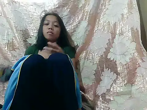 Yours AsianPinayGirl18 online show from May 2026 10:42:02 PM