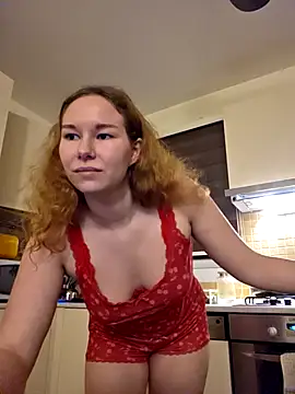 Lilian West online show from April 2026 06:26:02 PM