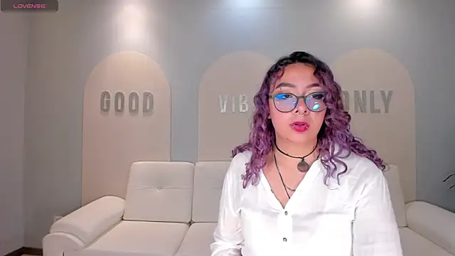 LoiseHarper online show from May 2026 05:38:02 PM