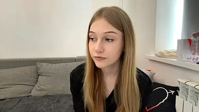 Snapshot of EvilinKasta chatting on May 2026 02:08:01 PM EvilinKasta online show from May 2026 02:08:01 PM