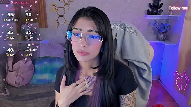 Snapshot of mia_smoke_ chatting on June 2026 02:05:02 PM mia smoke online show from June 2026 02:05:02 PM