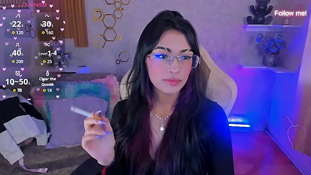 Snapshot of mia_smoke_ chatting on June 2026 03:35:02 PM mia smoke online show from June 2026 03:35:02 PM