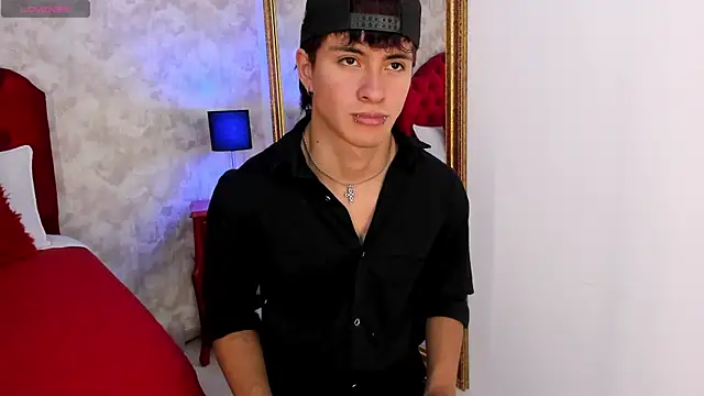 Liam Grayson  online show from May 2026 01:59:02 PM