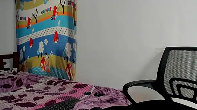 Snapshot of Vannellope_vladimir chatting on May 2026 02:31:01 PM Vannellope vladimir online show from May 2026 02:31:01 PM