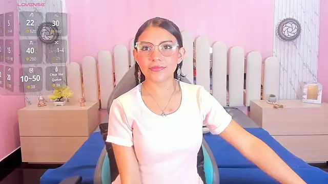 babe vennus online show from June 2026 04:17:01 PM