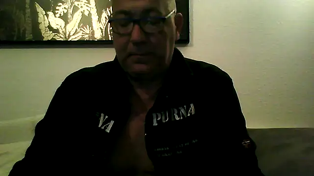 Soloyan online show from October 2025 05:16:02 AM