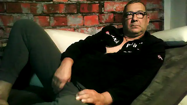 Soloyan online show from December 2025 07:00:02 AM