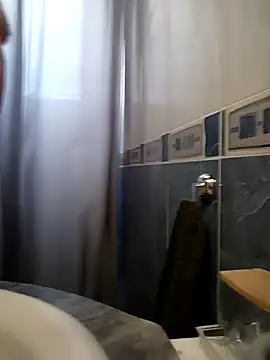 Soloyan online show from November 2025 12:26:01 PM