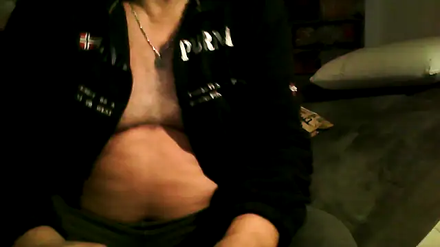 Soloyan online show from December 2025 05:40:02 AM