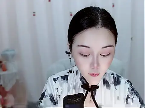 Amy-cnbaby online show from May 2026 01:25:01 AM