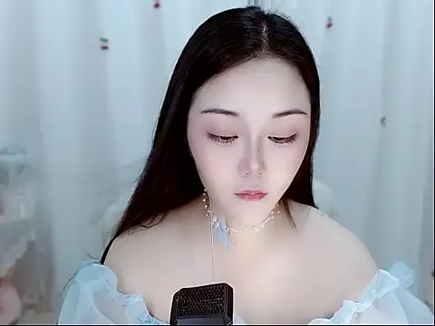 Amy-cnbaby online show from May 2026 01:33:01 AM