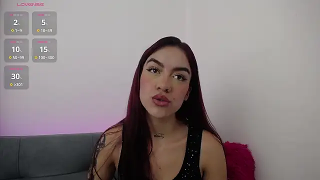 Snapshot of tessafoxie chatting on May 2026 12:17:01 PM tessafoxie online show from May 2026 12:17:01 PM