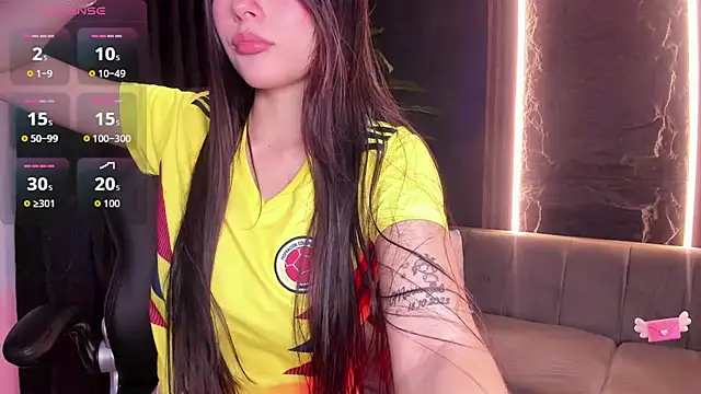 Aili queen online show from July 2026 01:03:02 PM