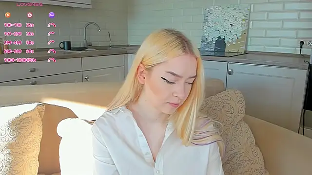 Chanelbayerr online show from July 2026 01:32:02 AM