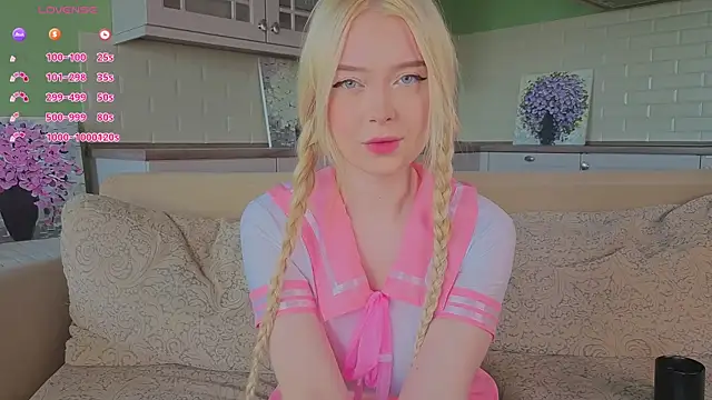 Chanelbayerr online show from May 2026 06:33:02 AM