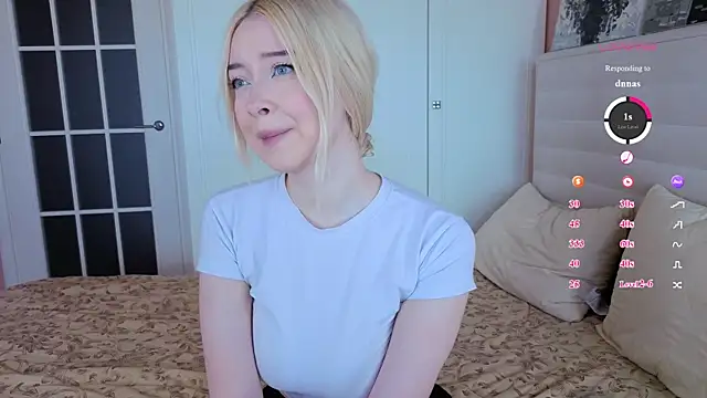 Chanelbayerr online show from June 2026 01:05:02 PM