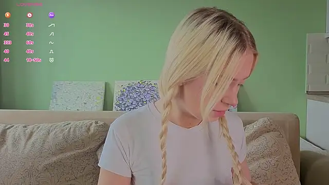 Chanelbayerr online show from May 2026 05:11:01 AM