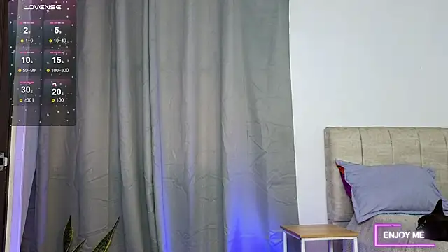 megangil  online show from June 2026 01:38:01 PM