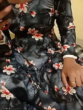 Seema yadav01 online show from June 2026 05:07:01 AM
