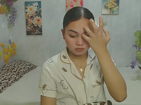 Snapshot of ur_asiankat chatting on May 2026 07:41:02 PM ur asiankat online show from May 2026 07:41:02 PM