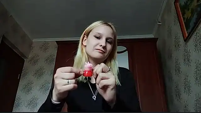 SharriLeisey online show from May 2026 09:49:02 AM