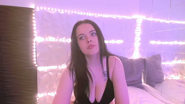 Isabell3 online show from May 2026 04:31:01 AM