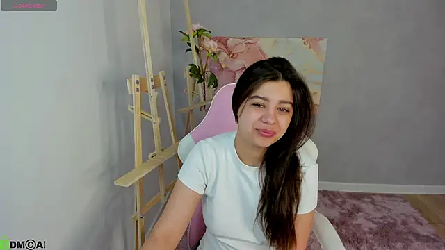 Snapshot of Trisha_Moore chatting on June 2026 01:50:02 AM Trisha Moore online show from June 2026 01:50:02 AM