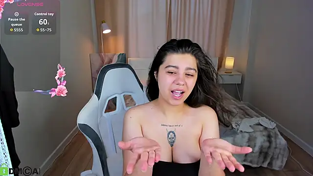 Trisha Moore online show from June 2026 01:22:01 AM
