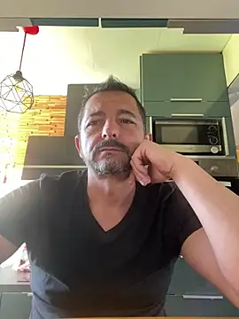 Snapshot of daddy3945 chatting on May 2026 08:23:02 AM daddy3945 online show from May 2026 08:23:02 AM