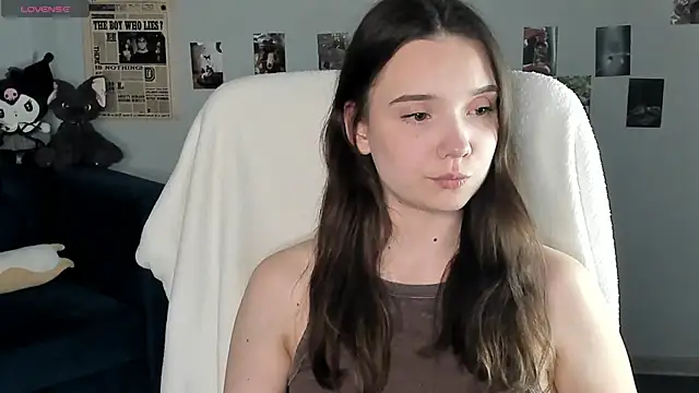 Elvienne online show from May 2026 03:27:02 AM