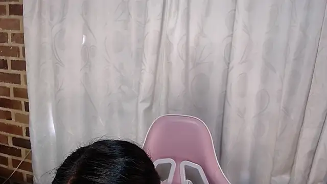 ailyn-29 online show from May 2026 10:02:02 PM