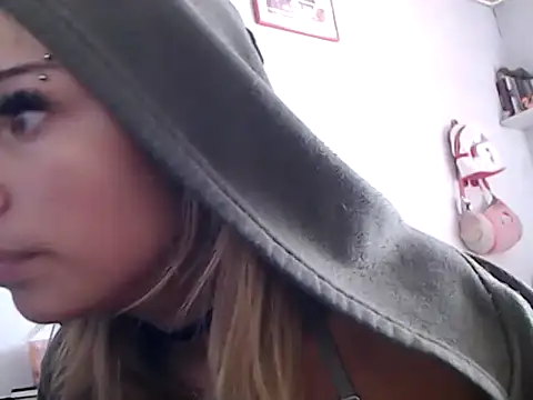 bunnyfoxxd online show from June 2026 08:59:02 PM
