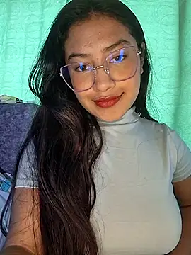 Snapshot of Hot_Sophy_ chatting on May 2026 12:00:01 PM Hot Sophy online show from May 2026 12:00:01 PM
