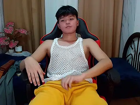 yourhotasiandoms online show from May 2026 05:27:01 AM