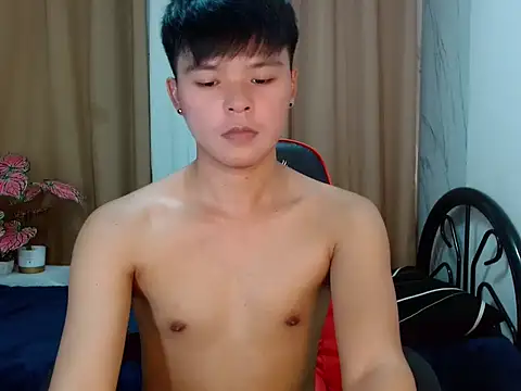 yourhotasiandoms online show from May 2026 11:15:02 PM