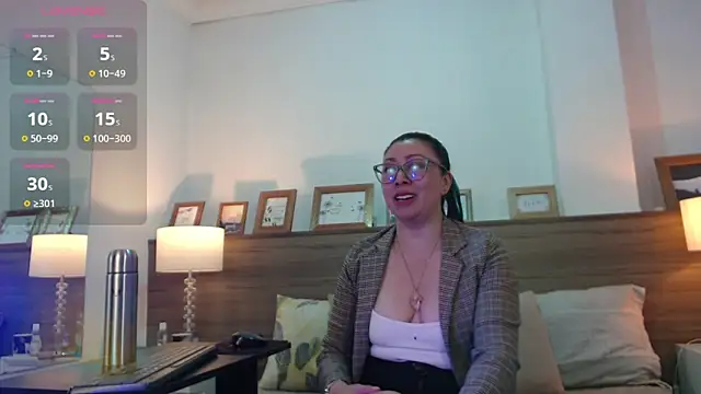 FranciscaVera online show from June 2026 06:53:02 PM
