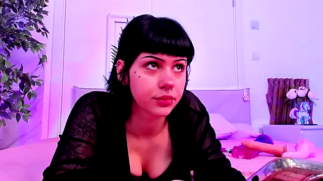 Ashley Alt online show from August 2026 06:51:02 AM