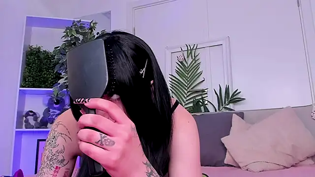 Ashley Alt online show from July 2026 10:27:01 AM