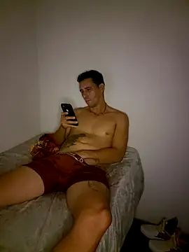 Leandro flores92 online show from May 2026 03:11:02 AM