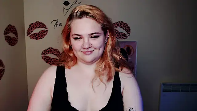 RinaRiii online show from June 2026 06:09:01 PM